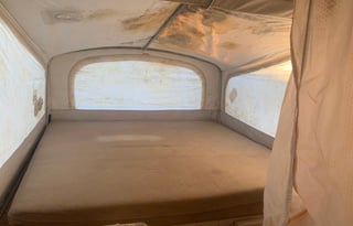 2001 Jayco Heritage Pop Up Camper - Sleeping 8