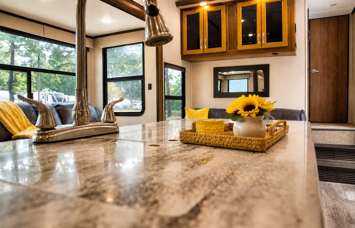 Extra Workspace w/covered sink