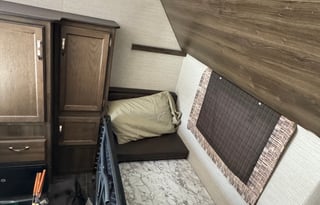 Cousin Eddie - 2018 Keystone RV Bullet 287QBS