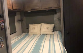 2021 Forest River RV Sunseeker LE 2350LE