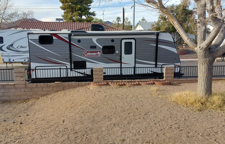 2018 Coleman Lantern Series 244BH | RVshare