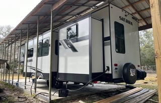 An RV With Two Full Bathrooms?  Yes Please!