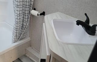 Wild Coast Bunkhouse - Family and Pet Friendly