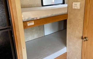 Keystone Springdale - SLEEPS 6 / PET FRIENDLY