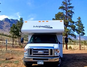 Thor Motor Coach Four Winds 23A