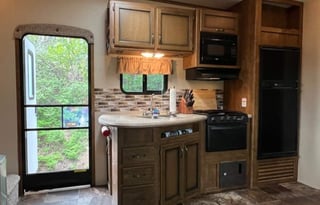 2016 CrossRoads RV ReZerve RFZ36DB