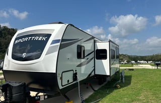 3-QUEEN BED 2023 SportTrek ST291VTQ