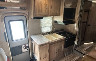 2016 Coachmen RV Freelander 21RS Ford 350