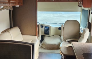 2013 Holiday Rambler Vacationer 32WBD