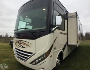 Thor Motor Coach Hurricane 34J