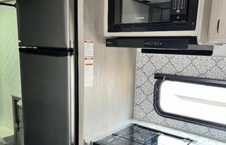 2022 Dutchmen RV Coleman Lantern LT Series 274BH