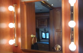 Stella - 2005 Country Coach Allure 470