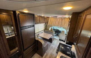 Easy To Drive- Newer 2018 Thor Motor Coach