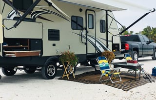 2017 Keystone RV Premier Ultra Lite 24RKPR