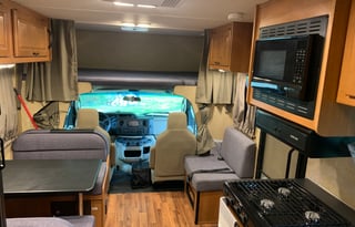 2014 Thor Motor Coach Four Winds 23A