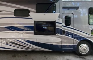 2022 Thor Motor Coach - Palazzo 37.5