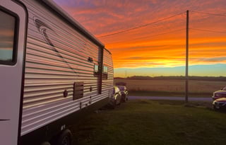 2020  DELLA TERRA 28 KRD,  34 FOOT SLEEPS 9