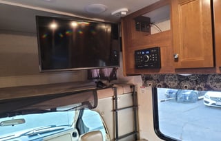 JANICE-2018 Forest River Sunseeker Bunkhouse