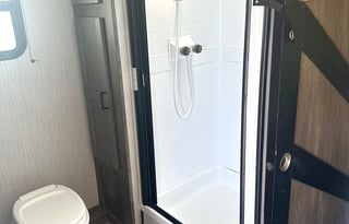 4 Season RV Perfect  4 Couples or Small Groups