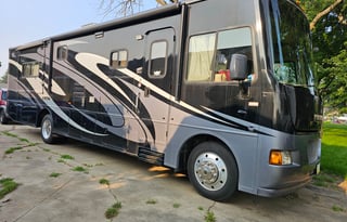 2013 Winnebago Vista 35F