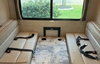 2021 Thor Motor Coach Chateau 25V