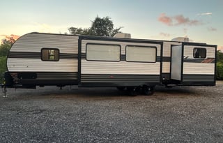 2022 DREAMERS RV PARADISE