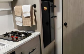 2023 Dutchmen Coleman Lantern17B Perfect for R&R