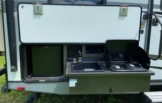 2017 Highland Ridge Open Range Ultra Lite UT2802BH