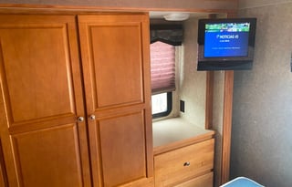 The "Sparky" - 2009 Winnebago Access M31J