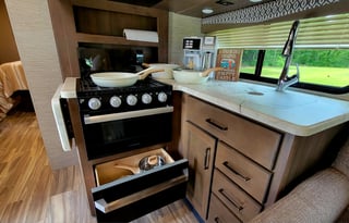 2021 Thor Motor Coach Freedom Elite 30FE