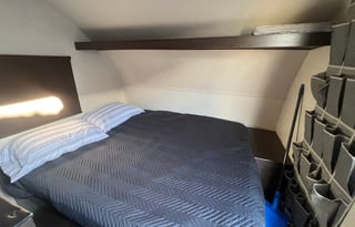 2018 Family Bunkhouse **Sleeps 5**