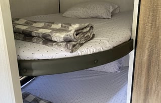 2022 Trail Runner *Essentials*Delivery*