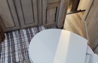 2023 Luxury Fifth Wheel