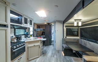 Sunhawk: Spacious Family Bunkhouse (Veteran Owned)