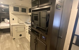 2022 Jayco Jay Feather 24BH