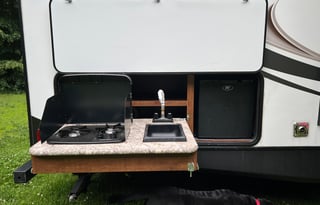 Extended Season Ready! kiddos and fidos friendly