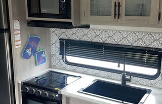 2022 Dutchmen RV Coleman Lantern LT Series 274BH