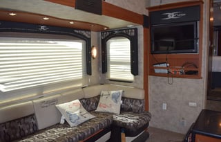 2010 Keystone RV Fuzion 302