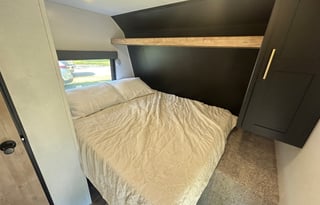 Kimmy’s Adventure Haven – Your Stylish Gateway!