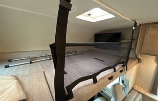 C9 Thor 10 Sleeper w Bunks! 2 Slides - WiFi Ebikes