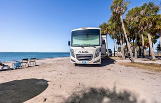 Thor ACE RV: Bunk Beds, Pet-Friendly, Loaded