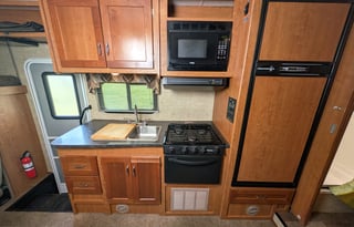 Winnebago Spirit | Cozy Class C RV with 3 slides