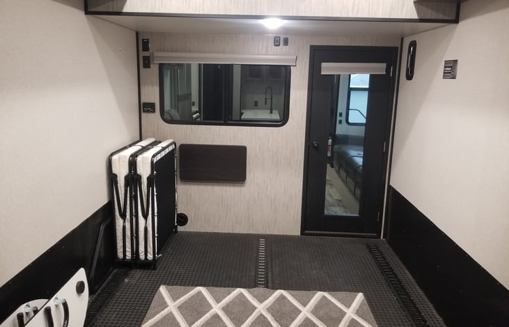 Garage/bunkhouse extra cots