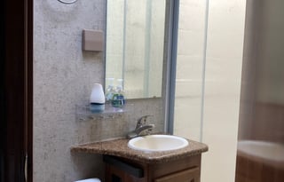 Like New, Easy-To-Drive Class C RV