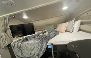 2023 Entrega Odessy with Bunks and Wifi - June Sky