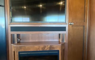 2013 Fleetwood RV Bounder 35K