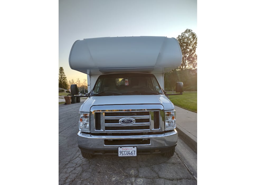 Class C Motor Home rentals in Camarillo
