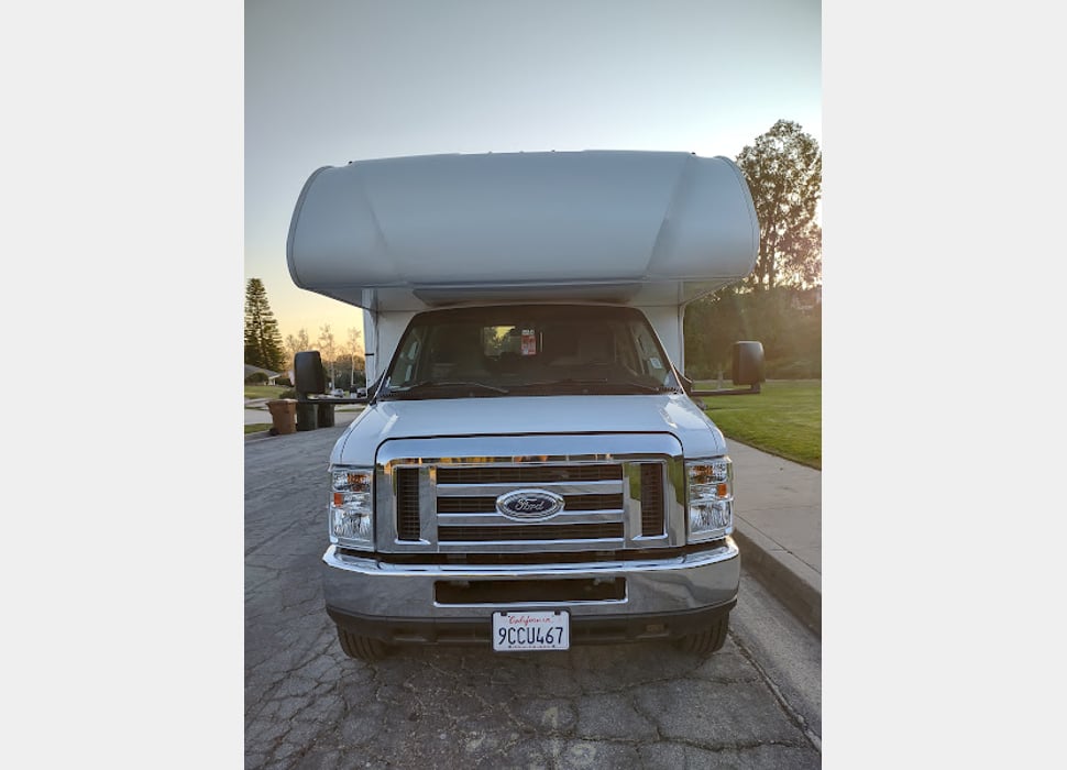 Class C Motor Home rentals in Corona