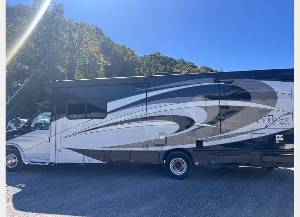 Class C Motor Home rentals in Monticello
