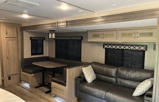 2021 Coachmen Freedom Express Ultra Lite
